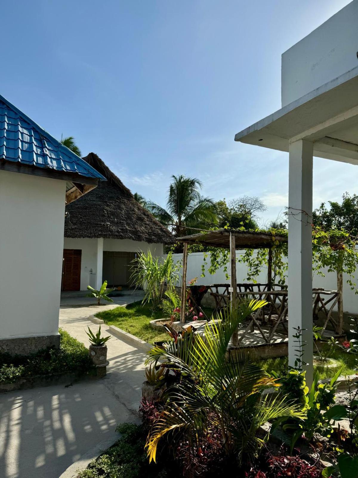 Mafia Island Bungalows Utende Екстериор снимка